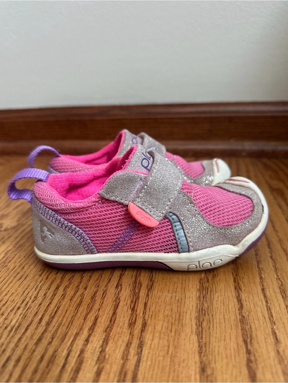 Plae Ty Velcro Shoes Girls Size 7 Pink/Purple Shimmer
